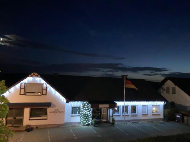 Bed & Breakfast Weisser Stein Шмалленберг Экстерьер фото